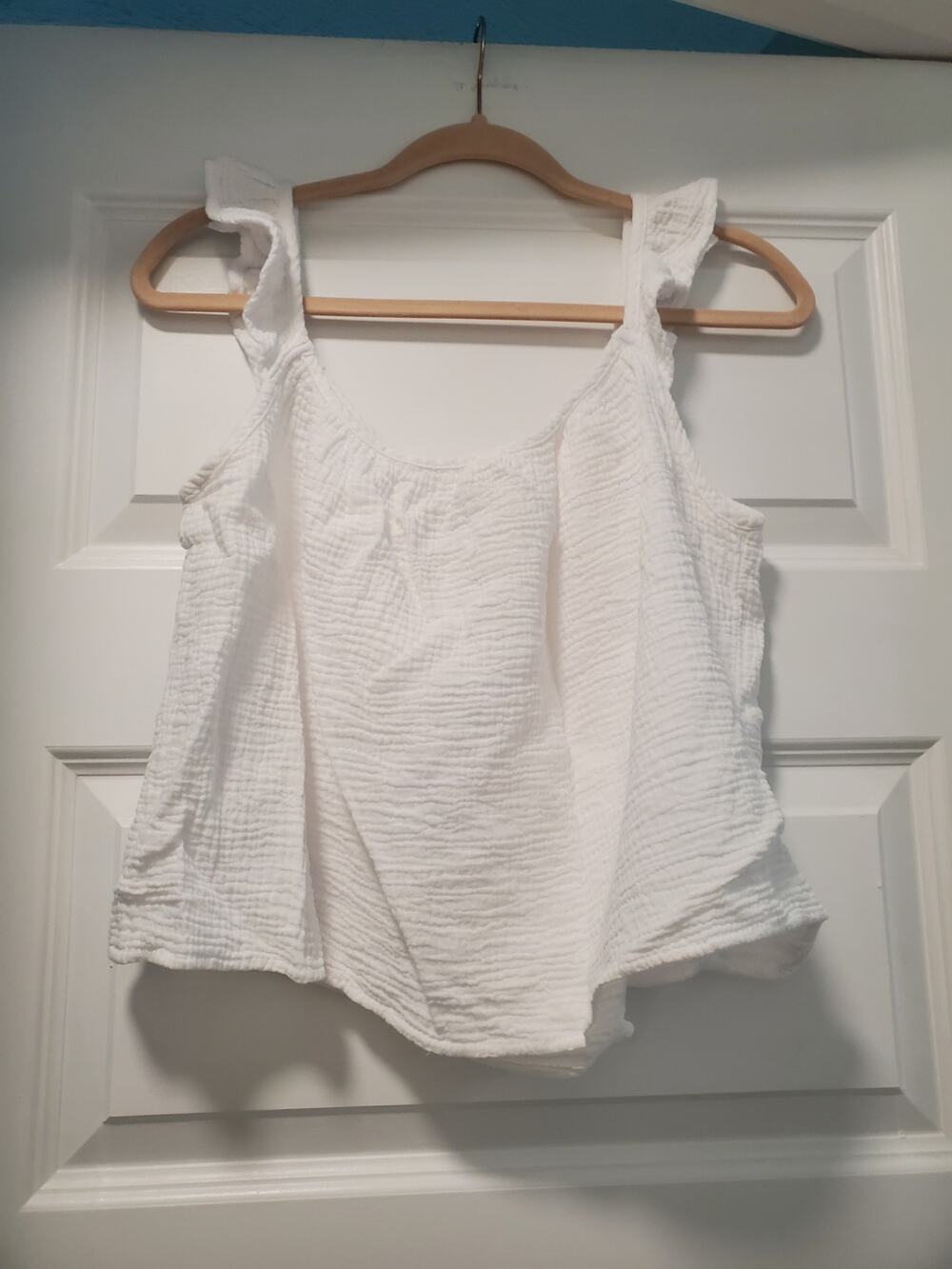 JOIE White Gauze Ruffle Strap Tank sizeL.a30